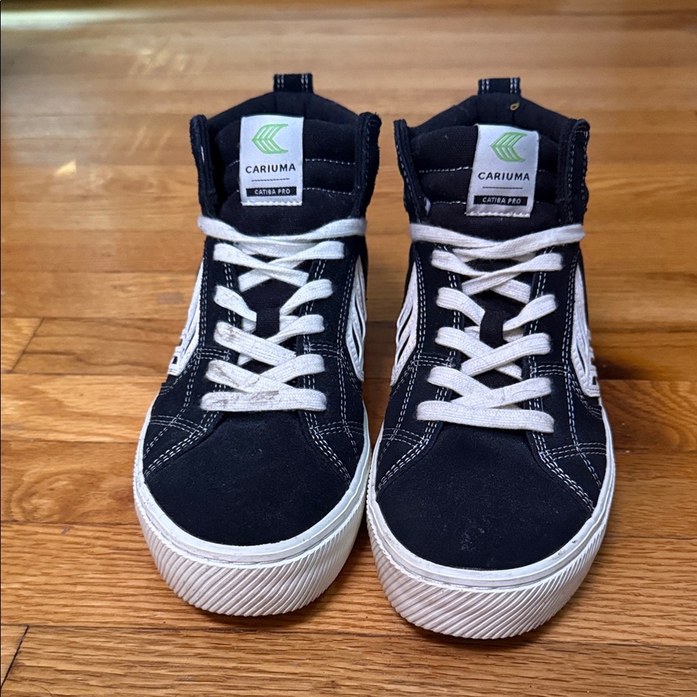 Cariuma Catiba Pro Black High-Top Sneakers